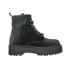 Anfibi con zip frontale.Tacco alto 4cm