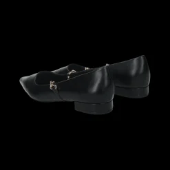 Ballerine con catena.