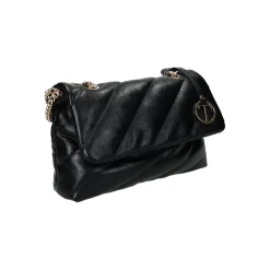 Borsa a tracolla con patta a chiusura.
