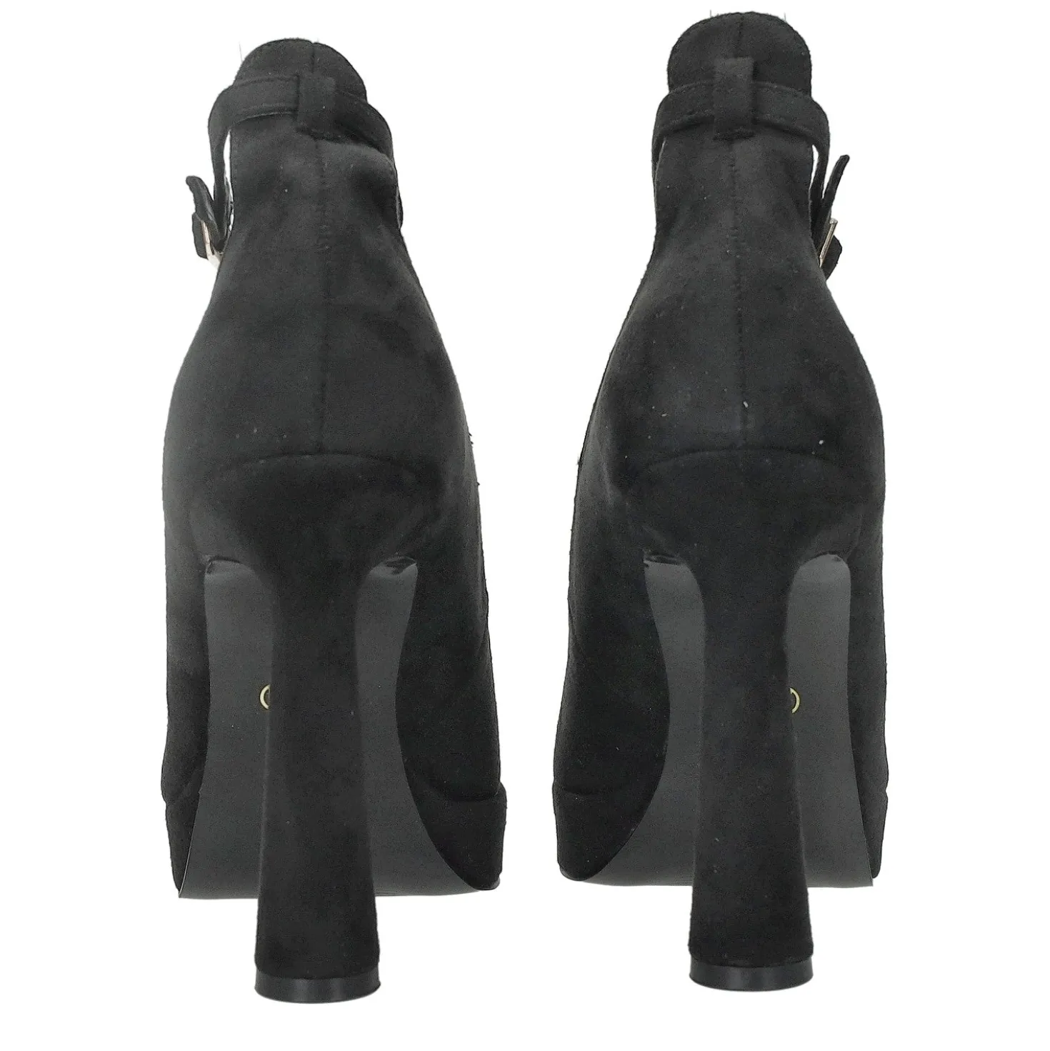 Décolleté con cinturino. Tacco alto 12cm