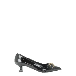 Décolleté con morsetto. Tacco alto 5.5cm