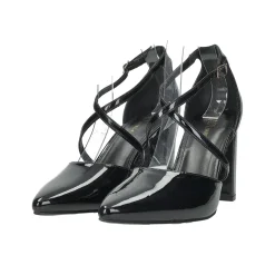 Décolleté con tacco a rocchetto. Tacco alto 9cm