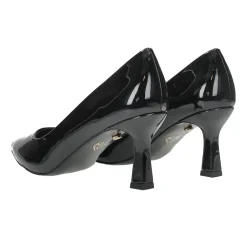 Décolleté con tacco a rocchetto. Tacco alto 7cm
