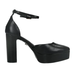 Décolleté in vernice con cinturino. Tacco alto 10cm
