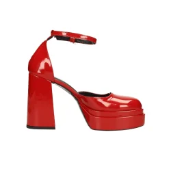 Décolleté in vernice con doppio plateau. Made in Italy. Tacco alto 11cm