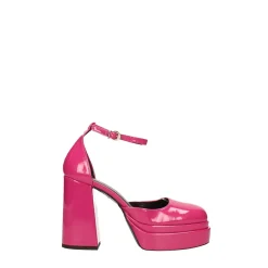 Décolleté in vernice con doppio plateau. Made in Italy. Tacco alto 11cm