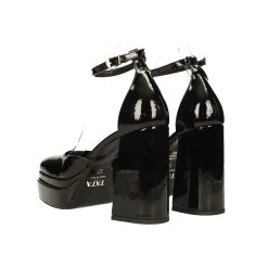 Décolleté in vernice con doppio plateau. Made in Italy. Tacco alto 11cm