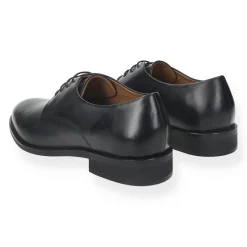 Derby in vera pelle