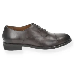 Derby in vera pelle