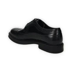 Derby in vera pelle