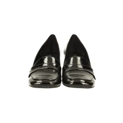 Mocassini in vernice con tacco alto 5.5cm. Made in Italy