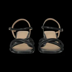 Sandali con fascia tubolare intrecciata. Tacco alto 6cm