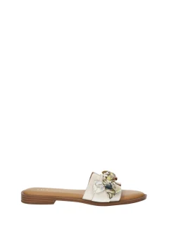 Sandali dettaglio foulard