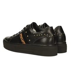 Sneakers con borchie e inserto leopardato