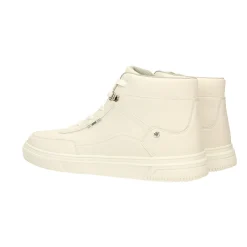 Sneakers con suola in gomma.