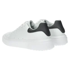 Sneakers in ecopelle con cuciture a vista