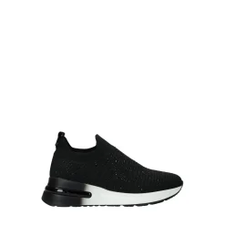 Sneakers in tessuto. Tacco alto 5 cm