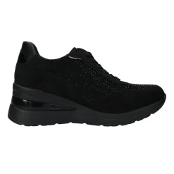 Sneakers in tessuto. Tacco alto 6 cm
