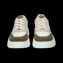 Sneakers platform