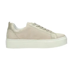 Sneakers ricoperte da strass. Tacco alto: 5 cm