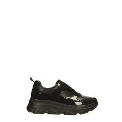 Sneakers total black. Suola alta 5cm