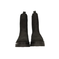 Stivaletti chelsea con suola carrarmato. Tacco alto 5cm