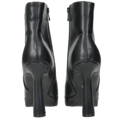 Stivaletti con dettagli stretch.Tacco alto 12cm