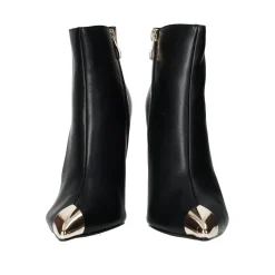 Stivaletti con inserto sulla punta. Tacco alto 10 cm