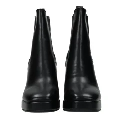 Stivaletti con tacco chunky.Tacco alto 8cm