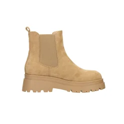 Stivaletti platform scamosciati. Tacco alto 5cm