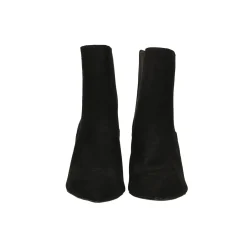 Stivaletti scamosciati a punta. Tacco alto 9cm