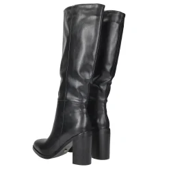 Stivali con tacco chunky. Tacco alto 7cm