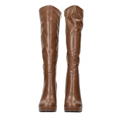 Stivali con tacco chunky. Tacco alto 7cm