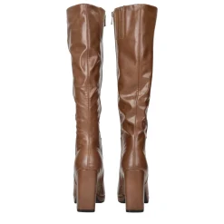 Stivali con tacco chunky. Tacco alto 7cm