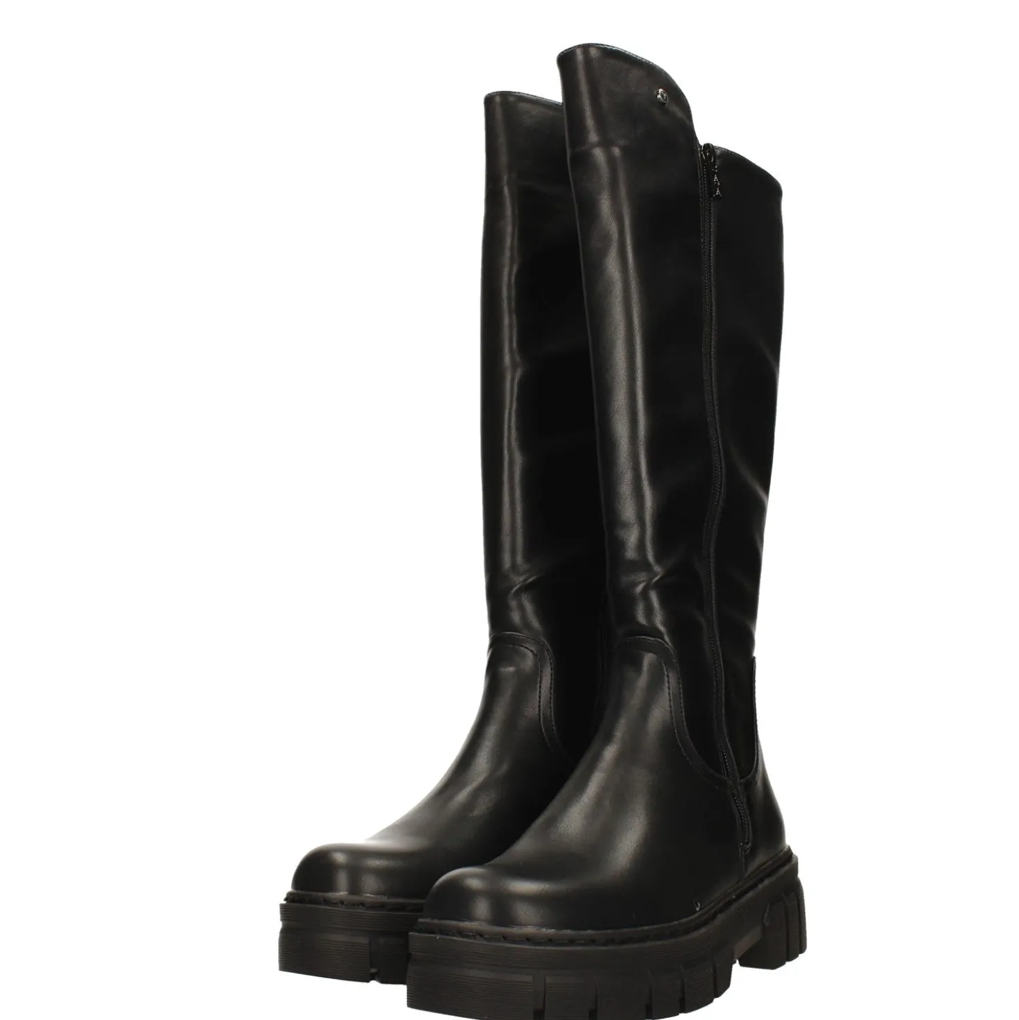 Stivali platform con suola in gomma. Tacco alto 5cm